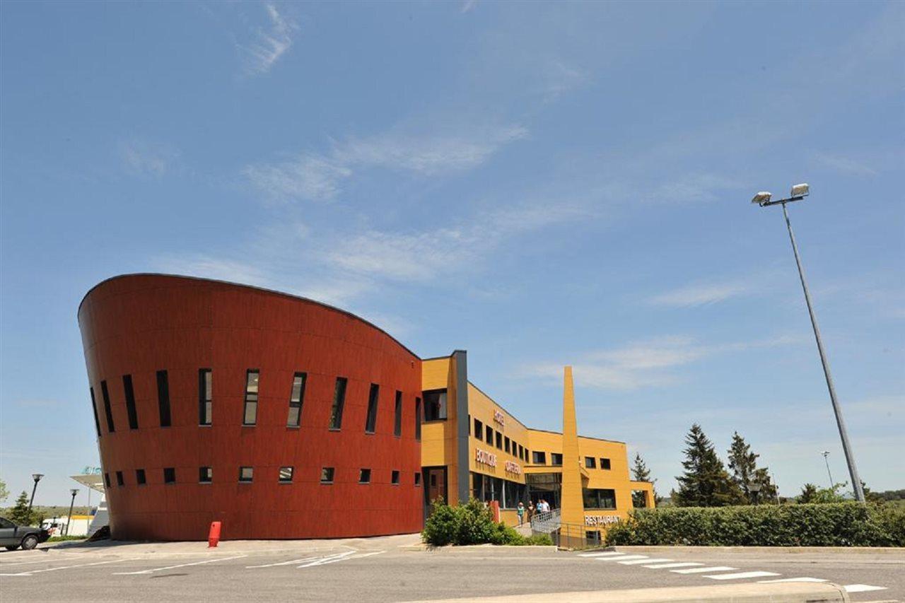 The Originals Access, Hôtel Millau Sud  LʼHospitalet-du-Larzac Exterior foto